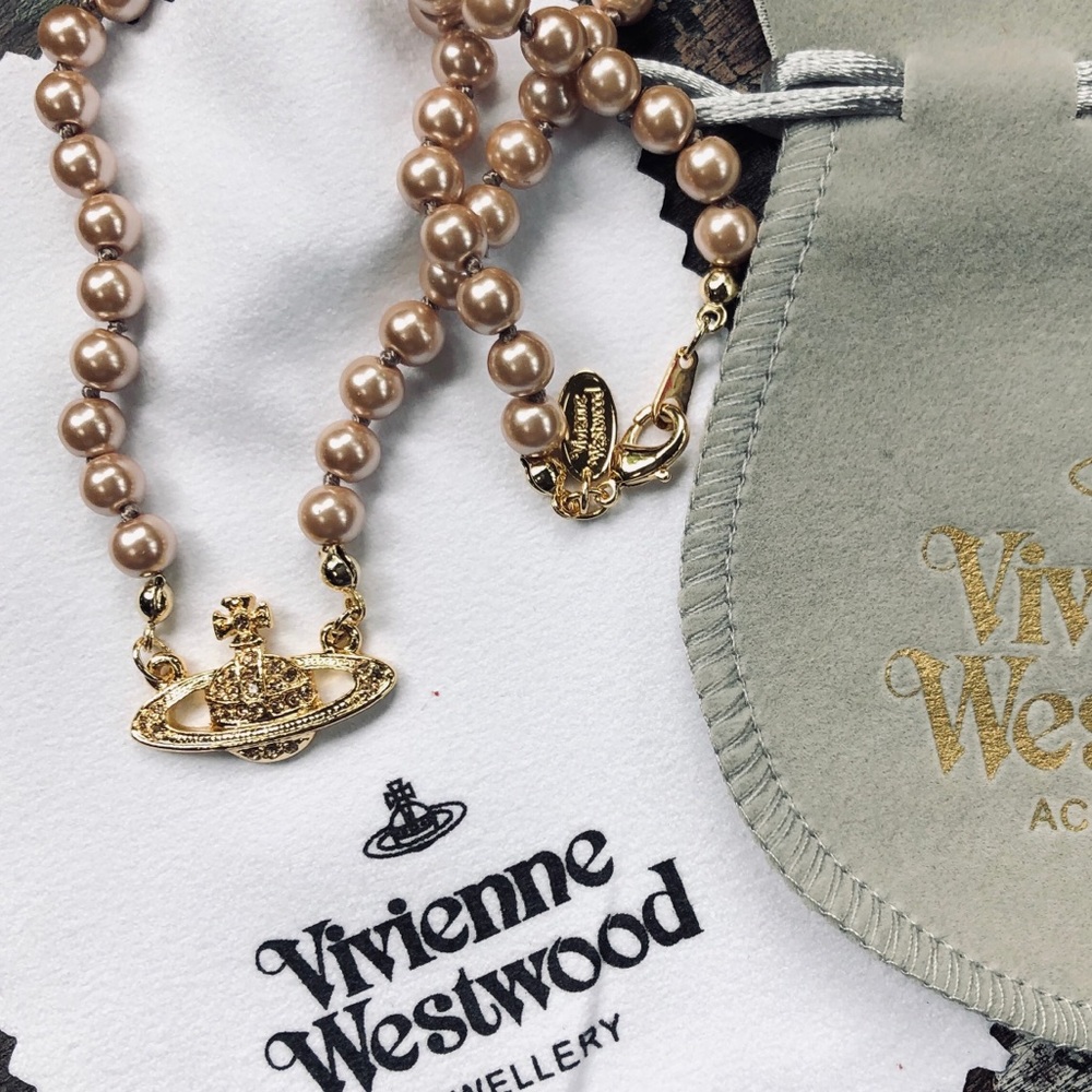 Vivienne Westwood pink pearl necklace